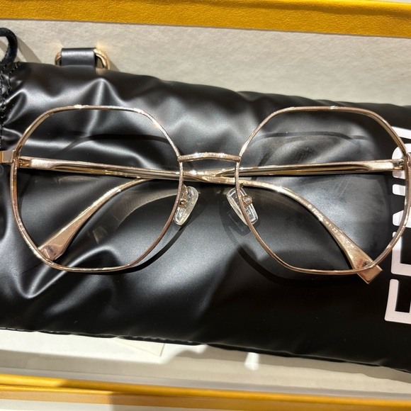 Authentic Fendi Gold Metal hexagon eyeglass frames - Picture 6 of 6